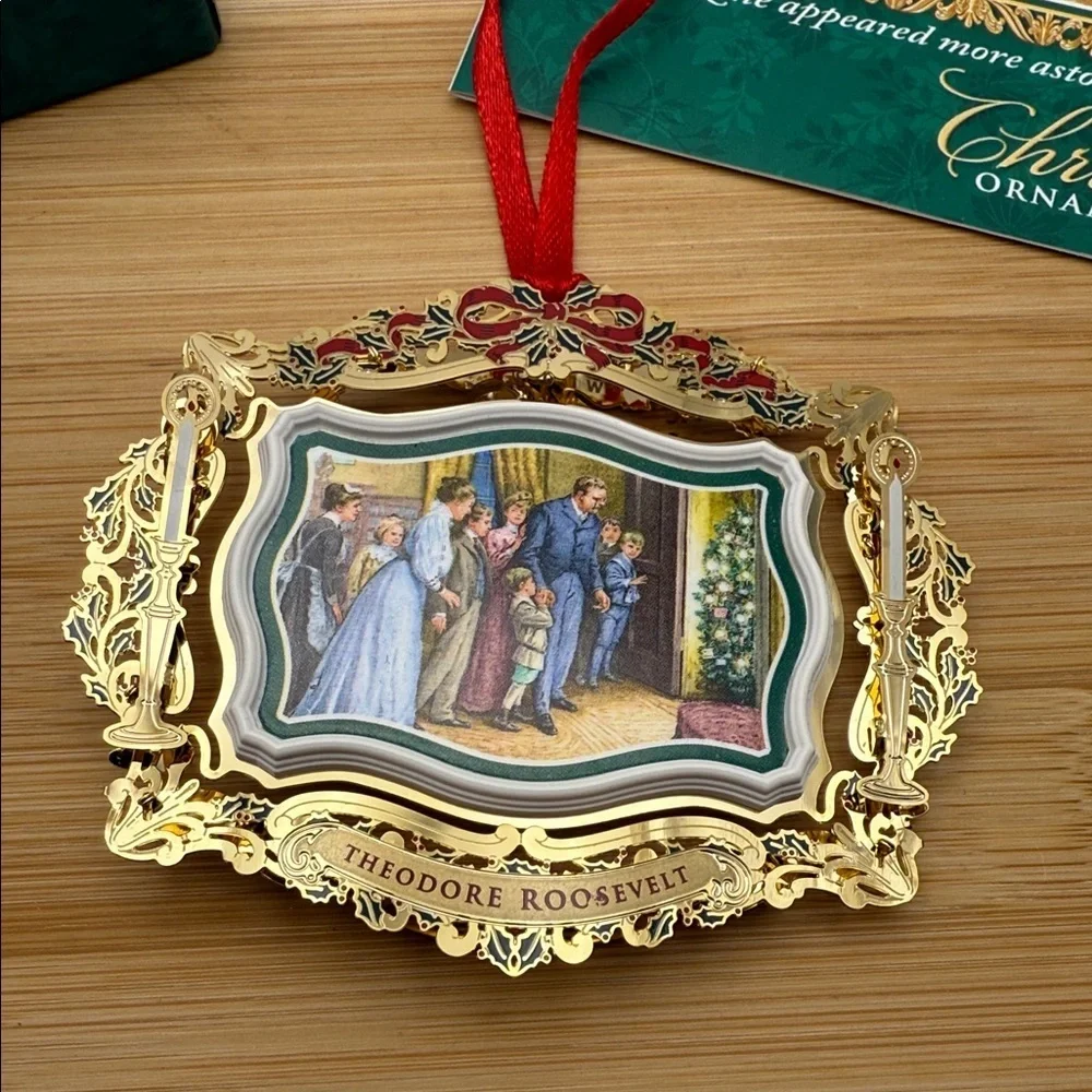 2011 White House Historical Association Christmas Ornament
